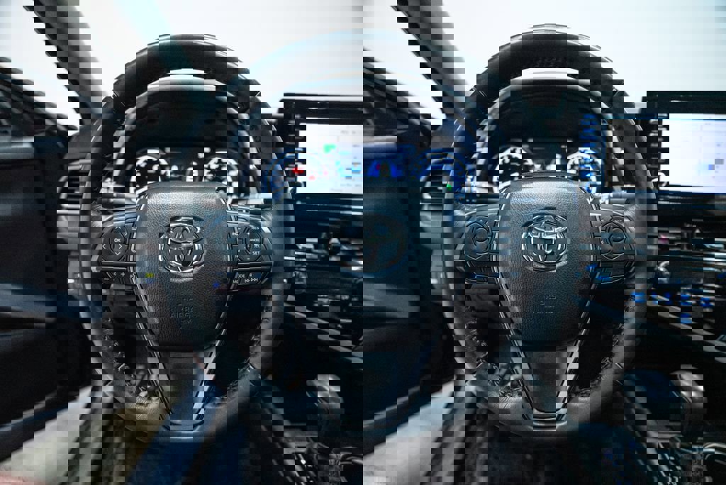 Certified 2023 Toyota Camry SE w/ Convenience Package image 16