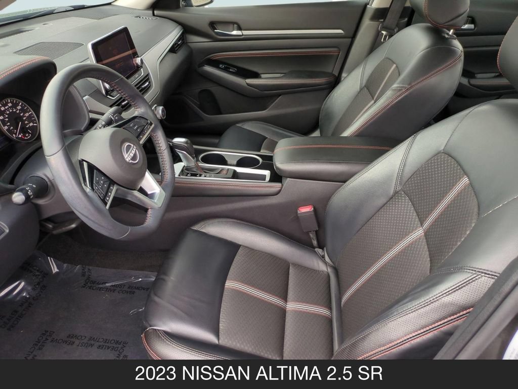 Used 2023 Nissan Altima 2.5 SR FWD image 14