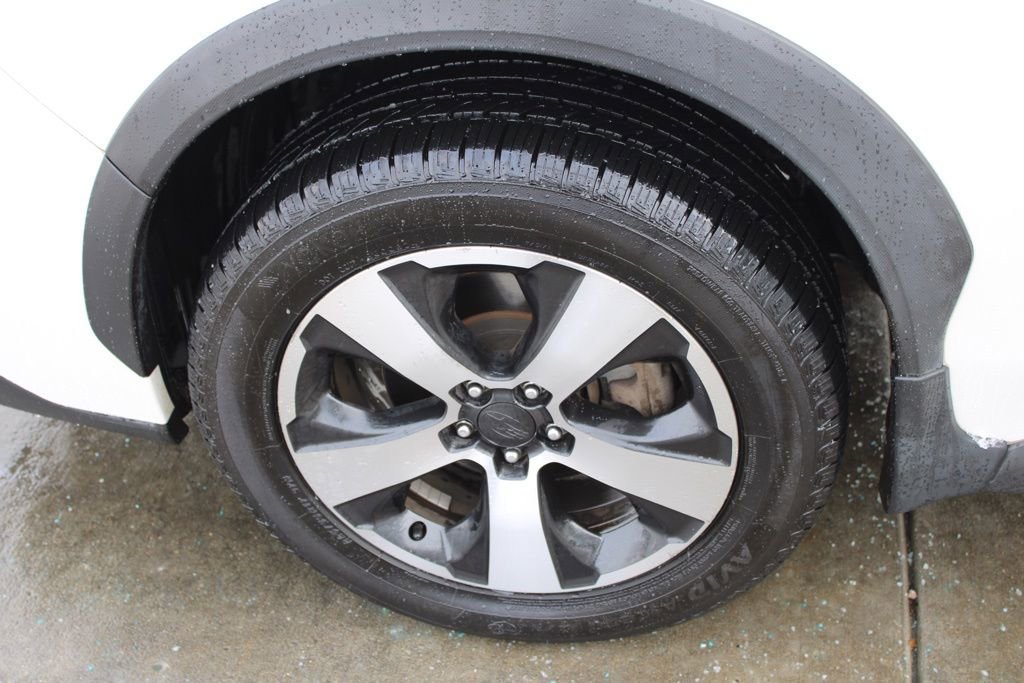 Used 2015 Subaru Crosstrek Touring image 12