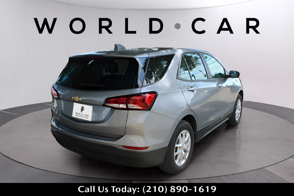 Used 2024 Chevrolet Equinox LS FWD image 7