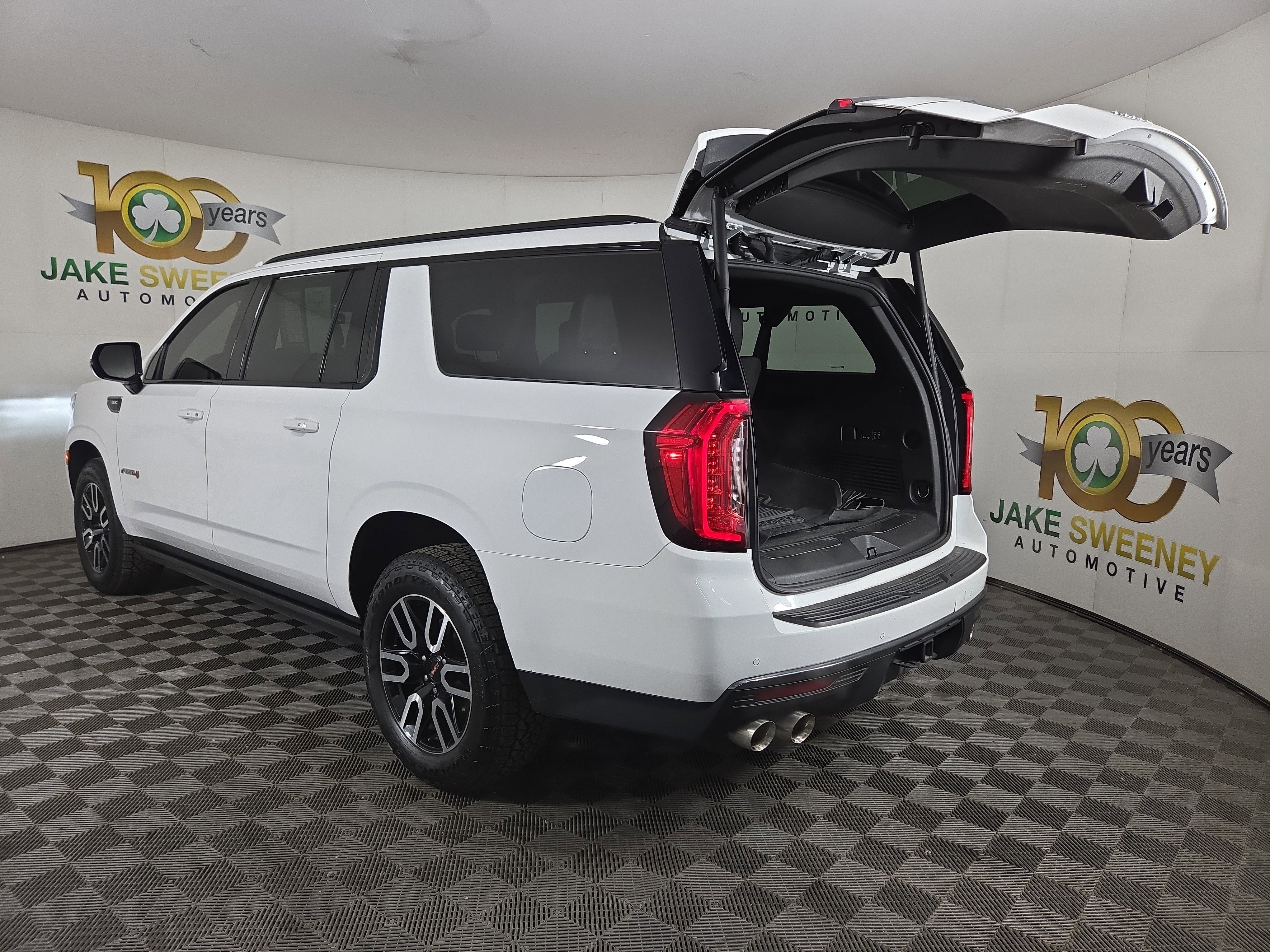 Certified 2022 GMC Yukon XL AT4 image 35