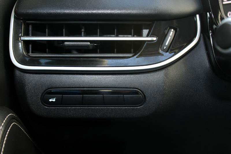Used 2025 INFINITI QX60 Pure image 28