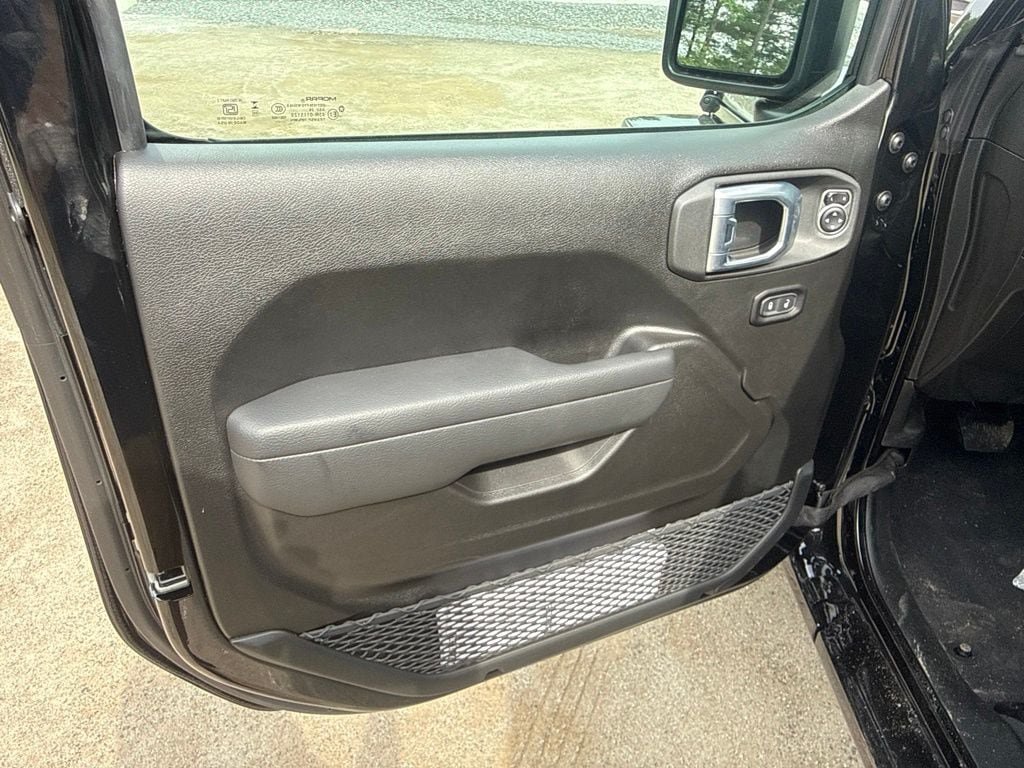 New 2026 Jeep Wrangler Unlimited Sport AWD/4WD image 18