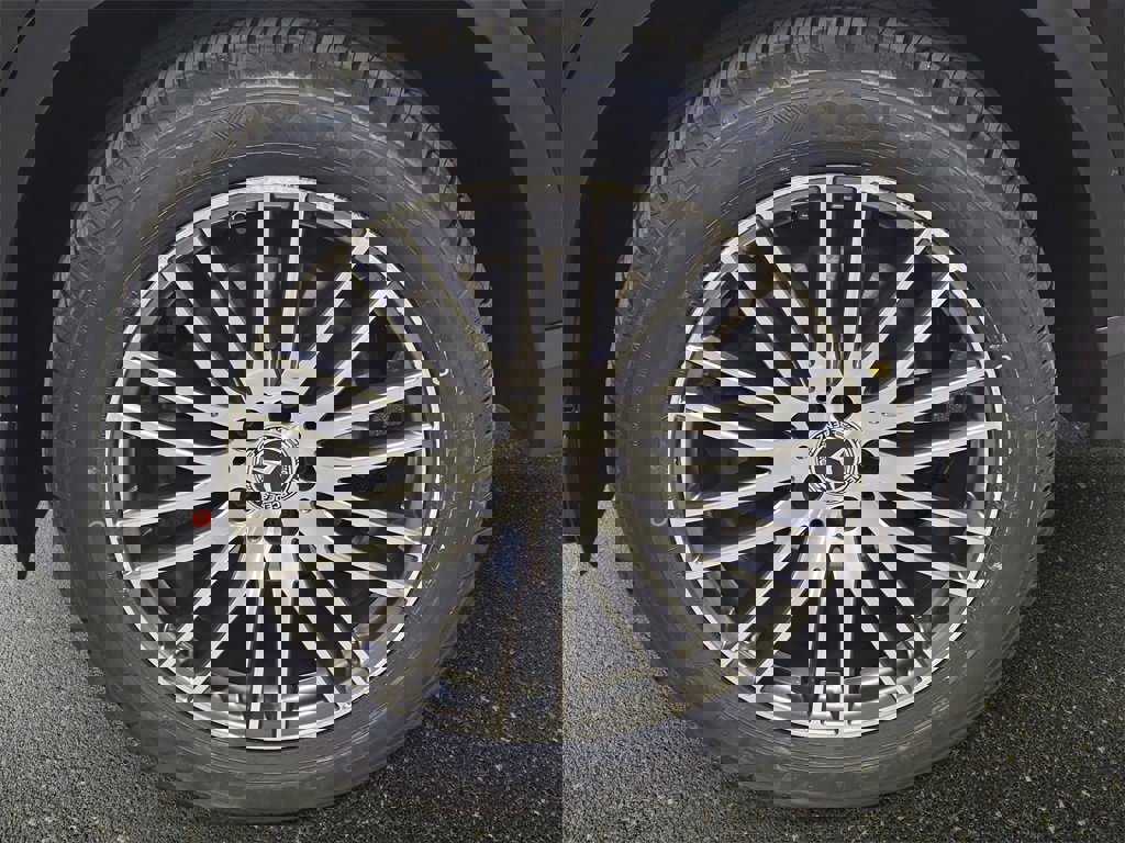 Used 2023 Mercedes-Benz GLC 300 4MATIC image 36