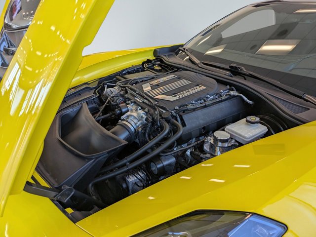 Used 2016 Chevrolet Corvette Z06 w/ 3LZ Preferred Equipment Group image 10