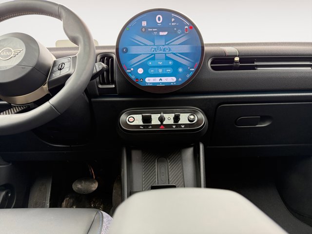 Used 2025 MINI Cooper S image 13