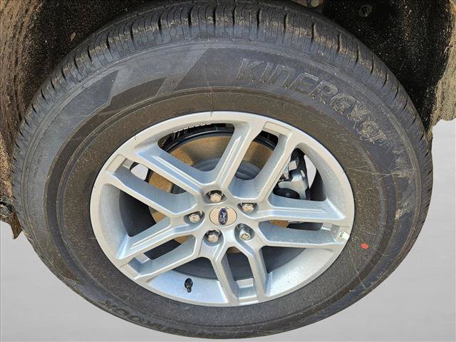 New 2026 Ford Explorer Active RWD image 10