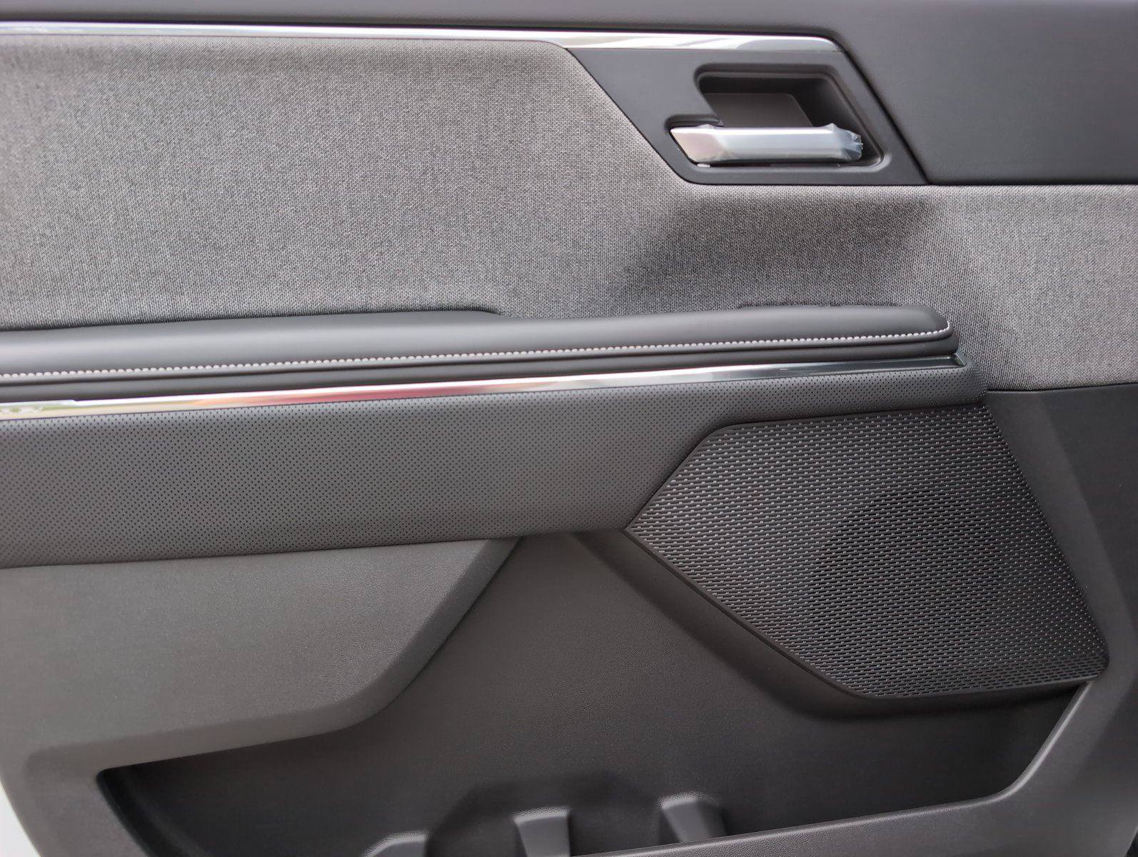New 2026 GMC Sierra EV Elevation AWD/4WD image 25