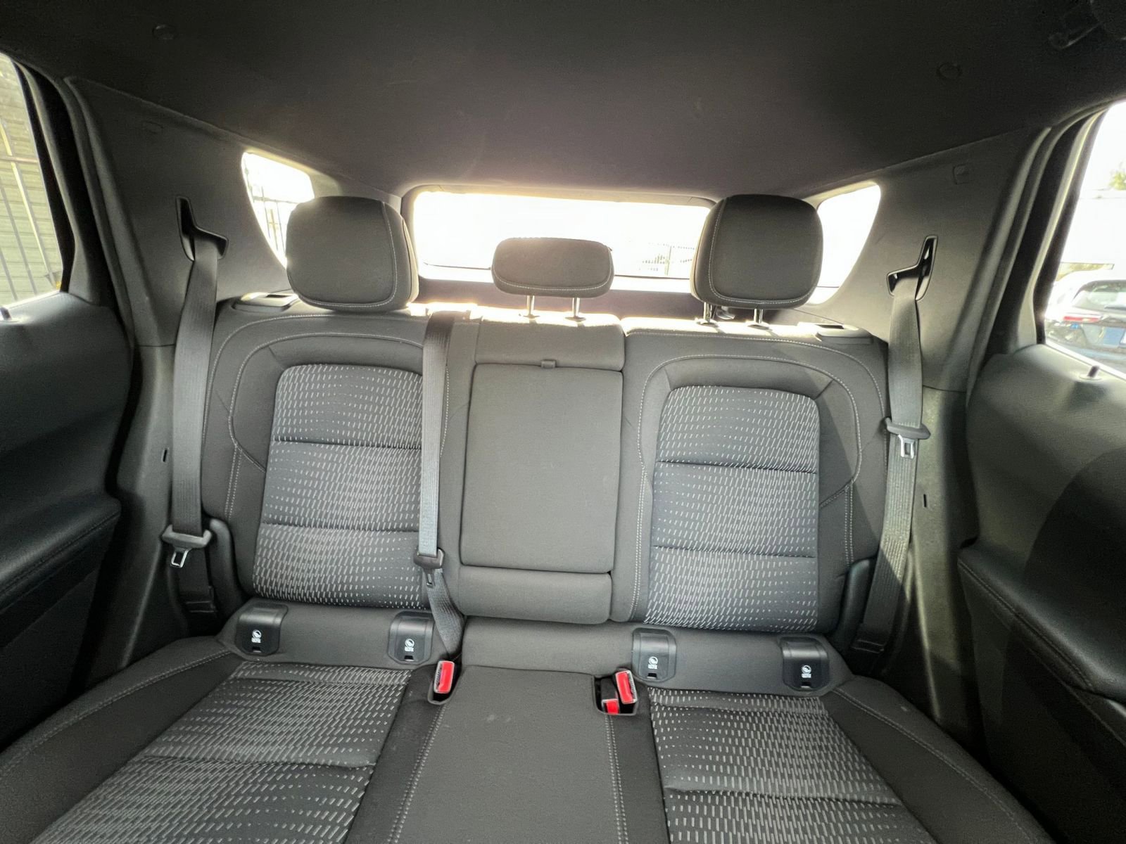 Used 2025 Chevrolet Equinox LT image 37