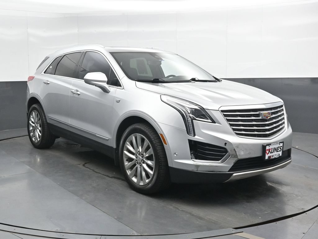 Used 2017 Cadillac XT5 Platinum w/ Driver Assist Package AWD/4WD image 5