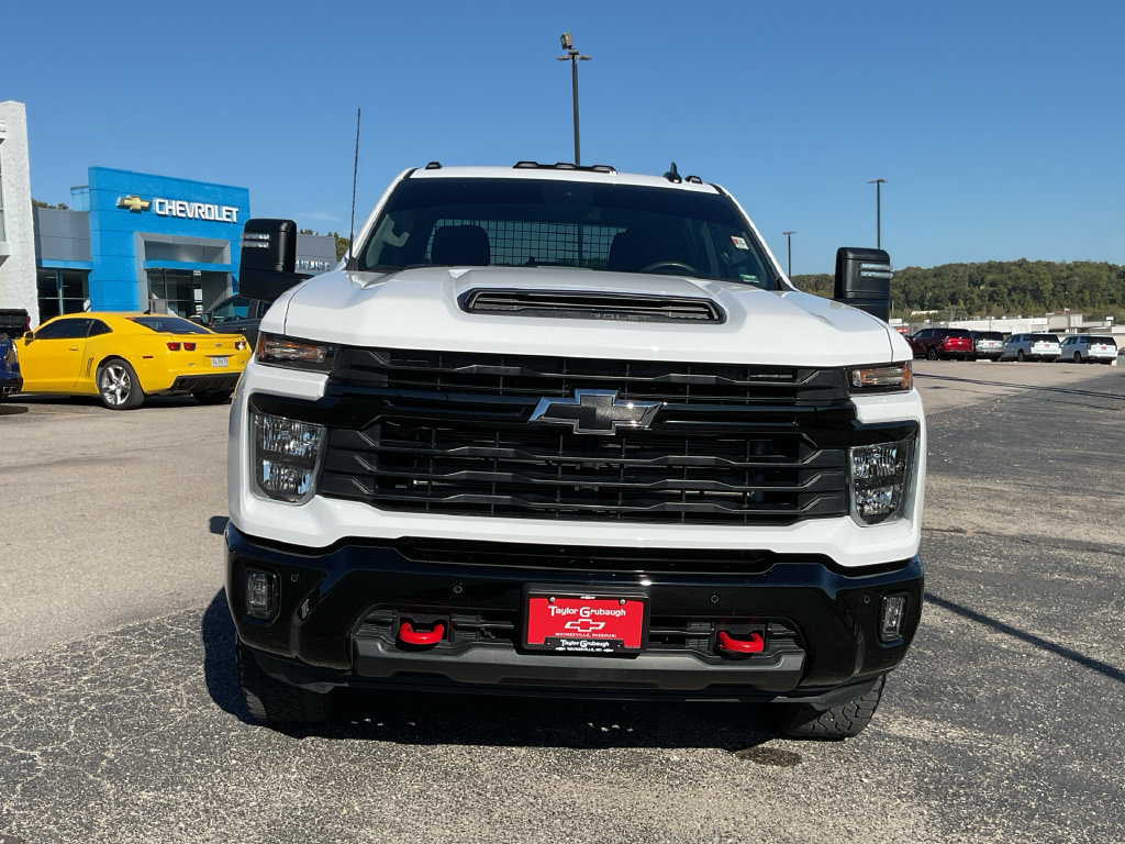 Used 2026 Chevrolet Silverado 2500 Custom w/ Custom Value Package AWD/4WD image 3