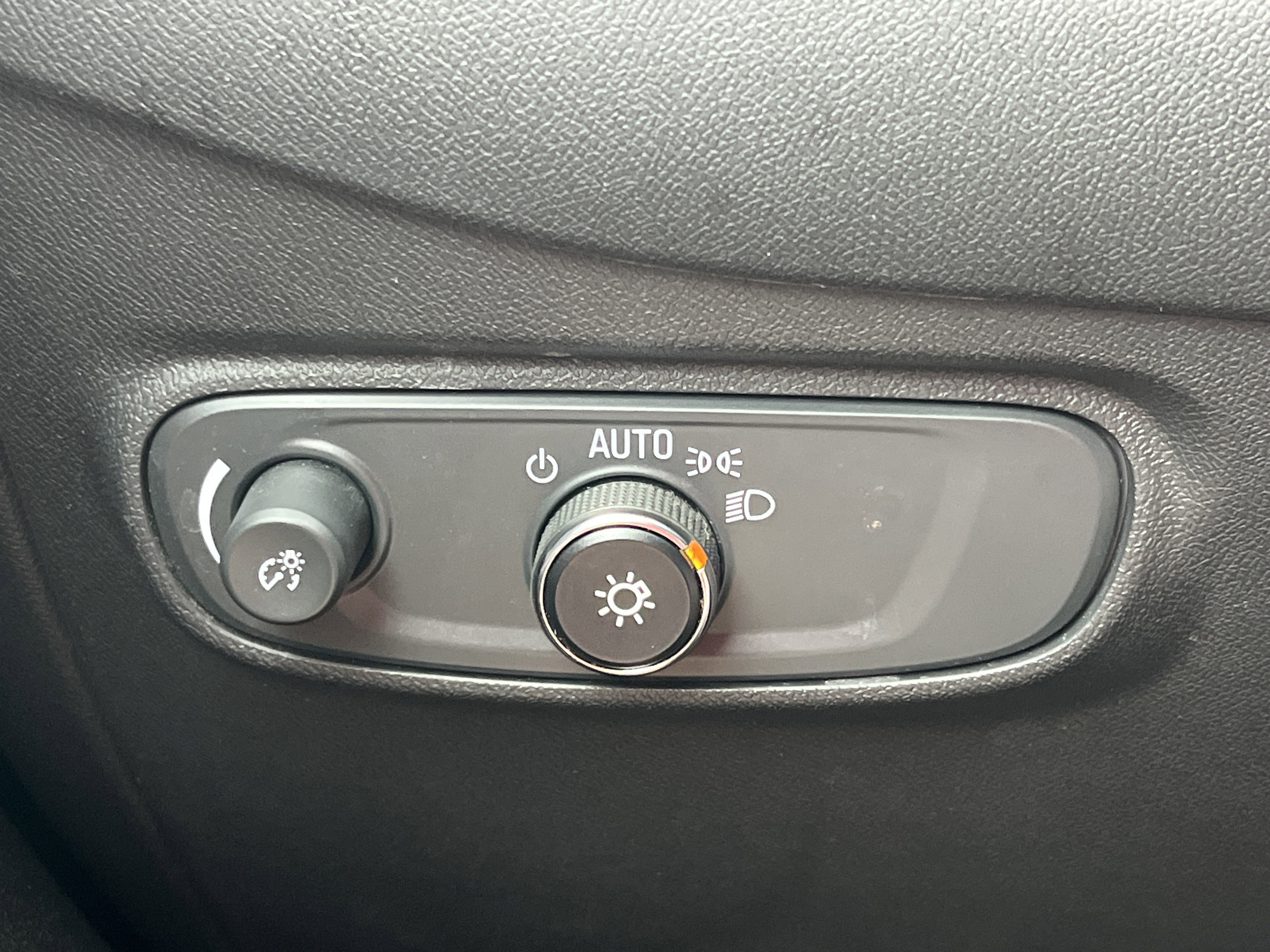 Used 2024 Chevrolet Equinox LS w/ LPO, Floor Liner Package FWD image 12