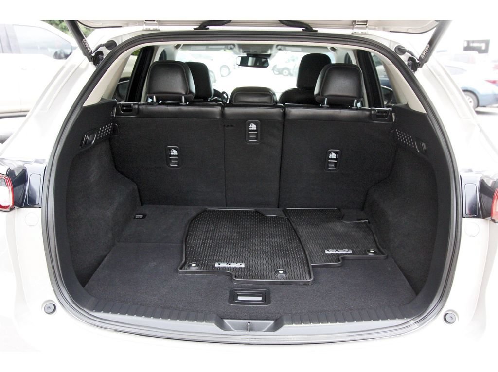 Certified 2025 MAZDA CX-5 AWD 2.5 S w/ Preferred Package image 6