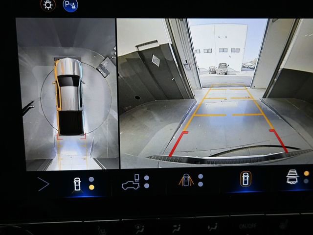 New 2025 Chevrolet Colorado LT w/ LT Convenience Package image 34