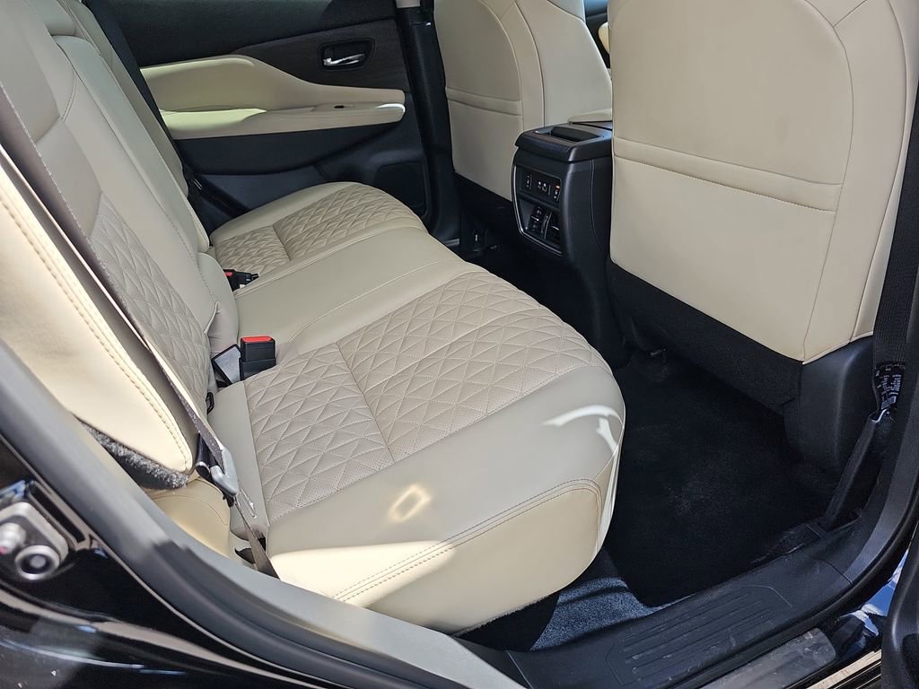 Used 2024 Nissan Murano Platinum w/ Cargo Package image 14