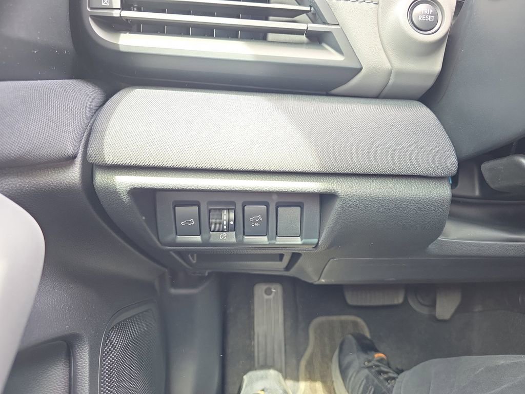 Certified 2025 Subaru Outback Premium image 20