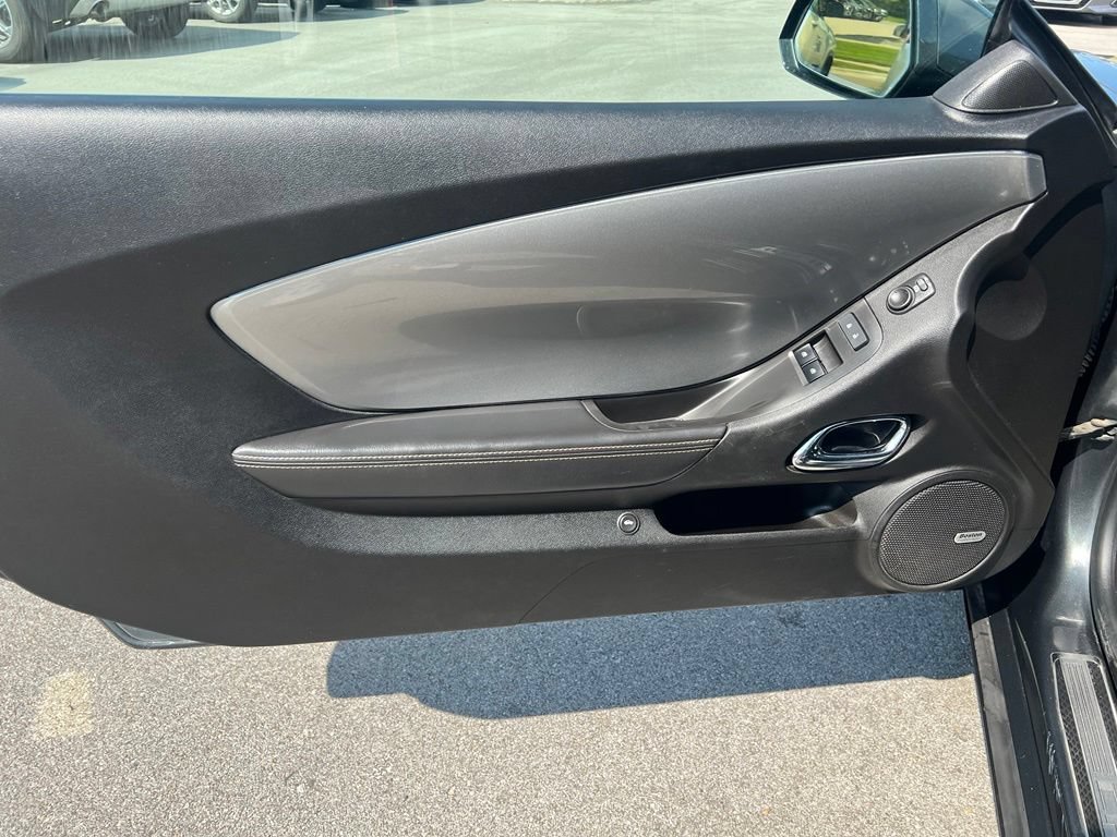 Used 2012 Chevrolet Camaro SS RWD image 17