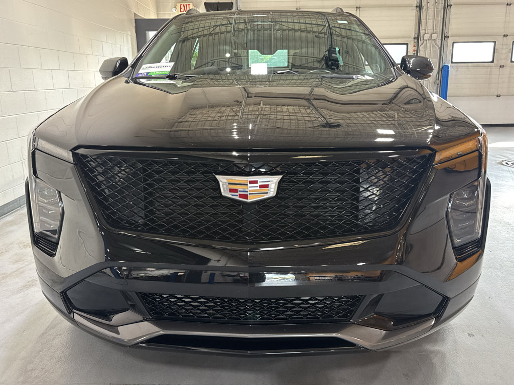 Used 2024 Cadillac XT4 Sport AWD/4WD image 8