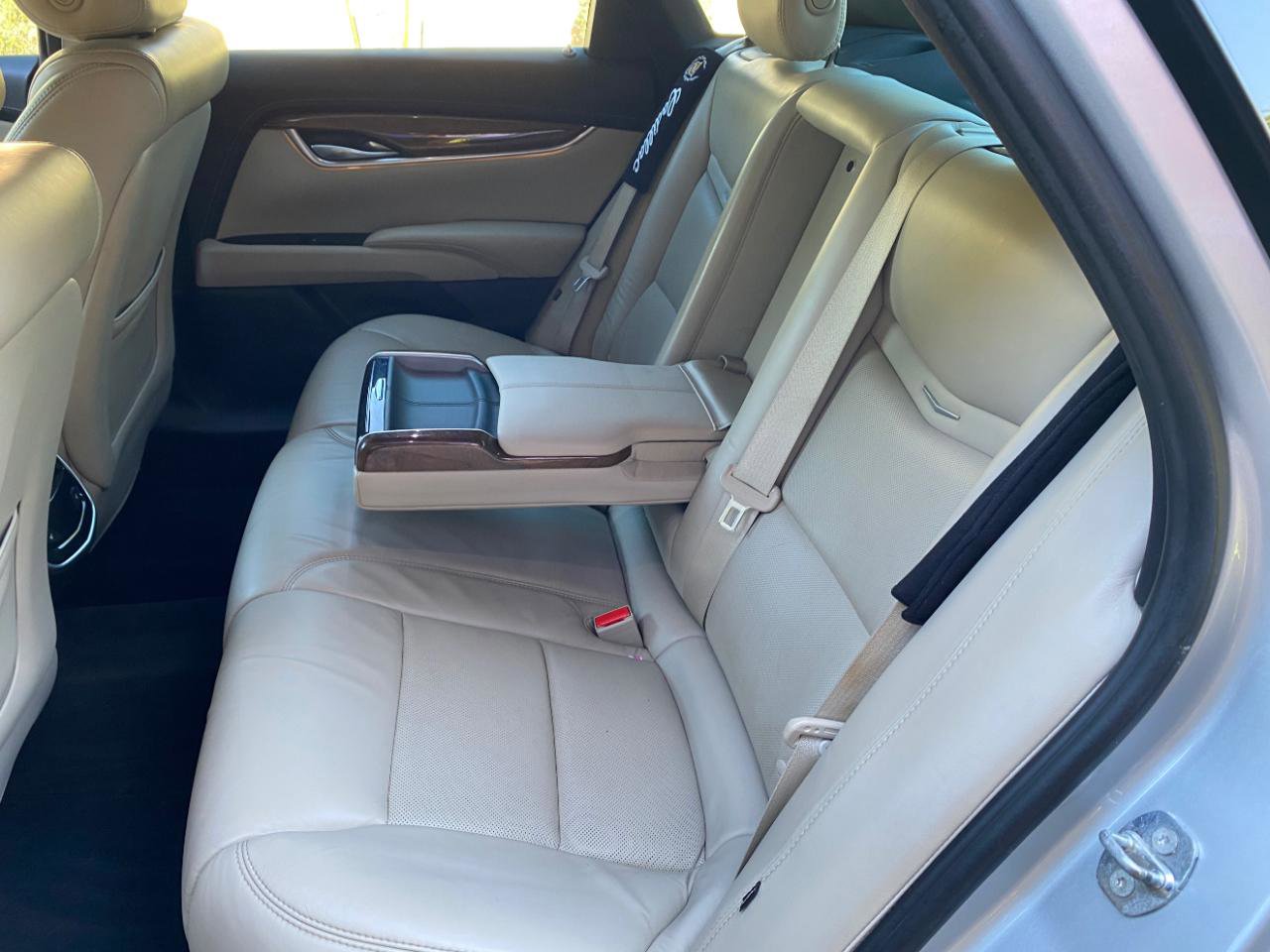 Used 2018 Cadillac XTS Luxury FWD image 32