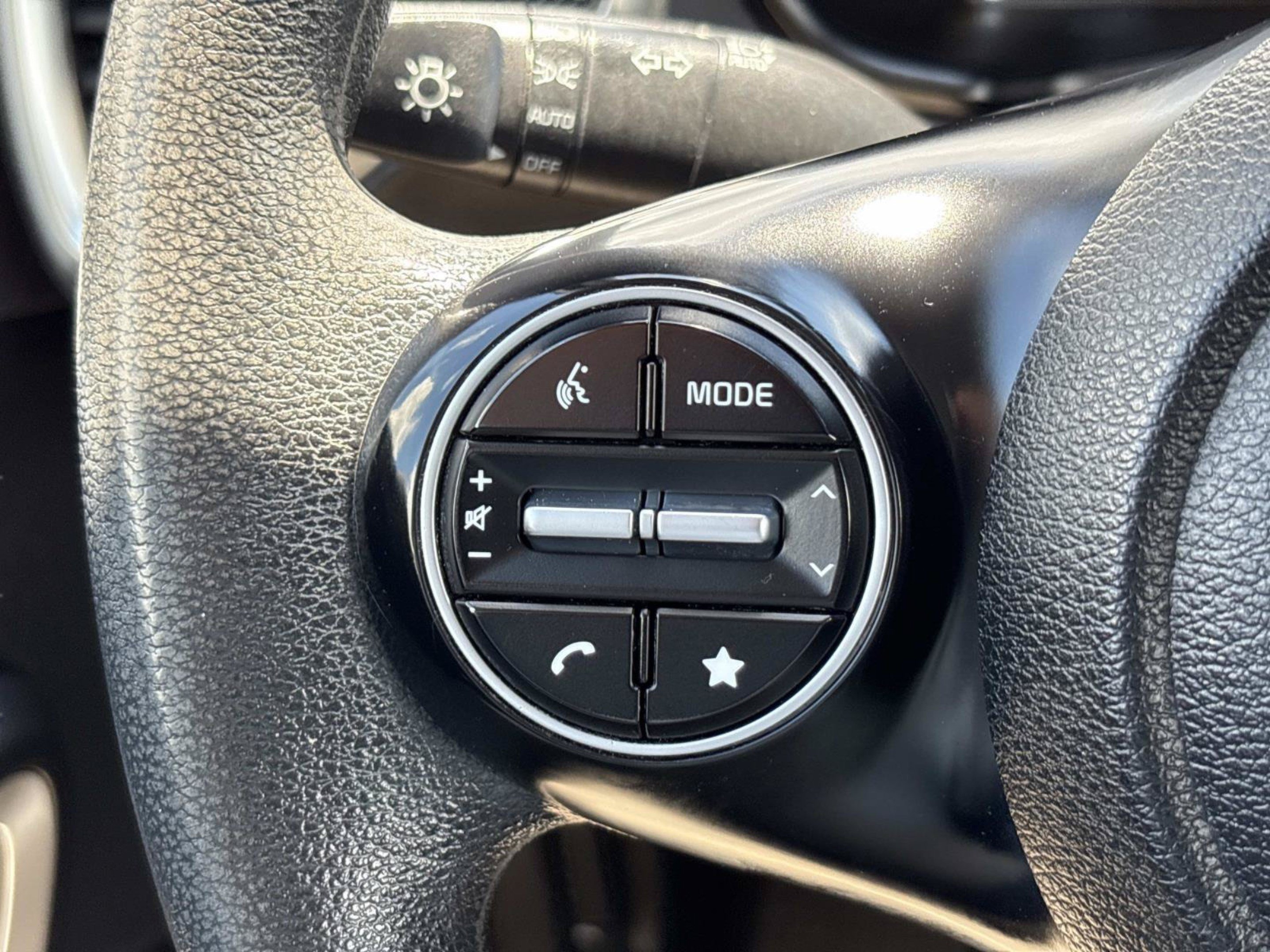 Used 2023 Kia Soul LX w/ LX Technology Package FWD image 23