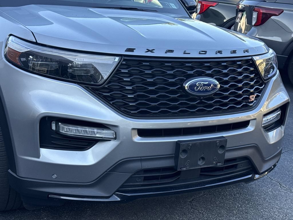 Used 2023 Ford Explorer ST w/ Equipment Group 401A AWD/4WD image 8