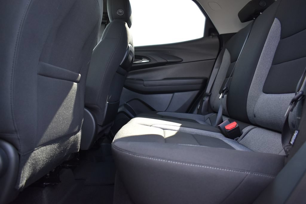 New 2026 Chevrolet TrailBlazer LT w/ Convenience Package FWD image 9