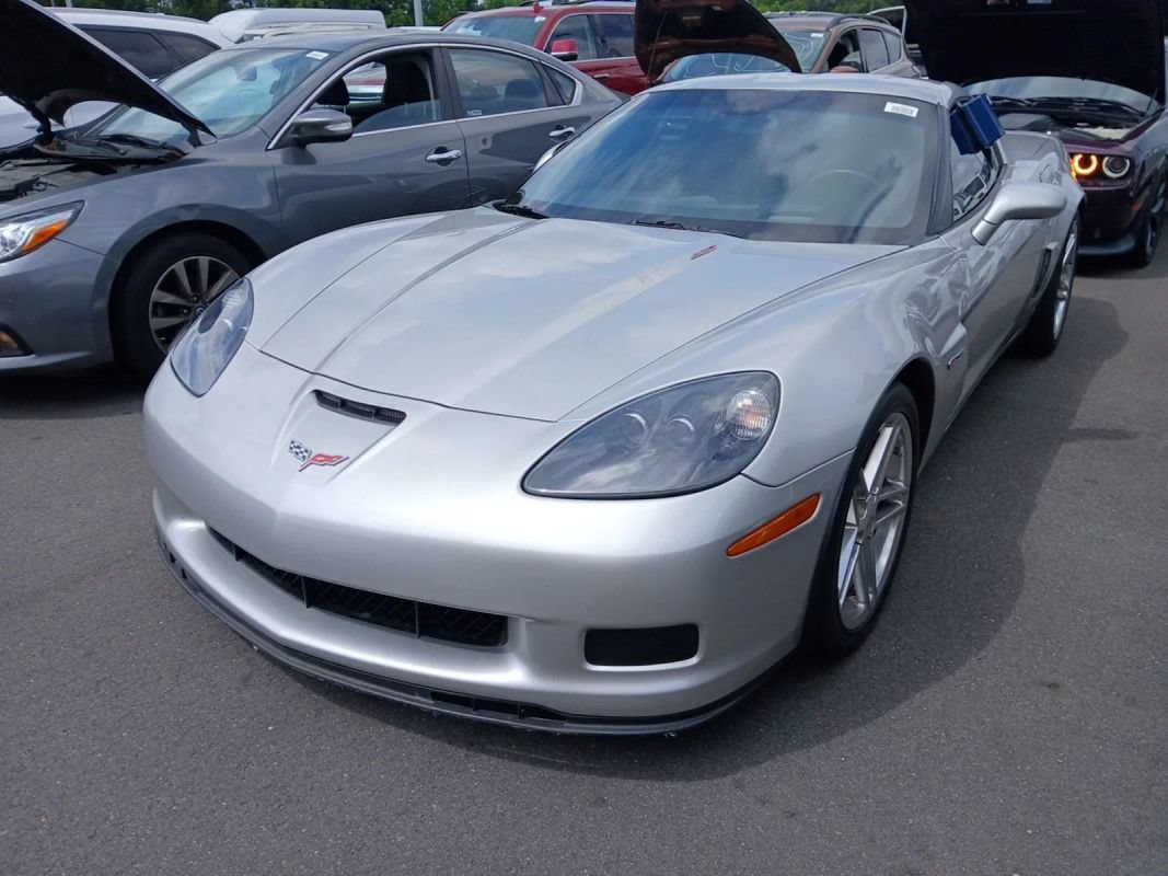 Used 2007 Chevrolet Corvette Z06 w/ Preferred Equipment Group RWD image 19