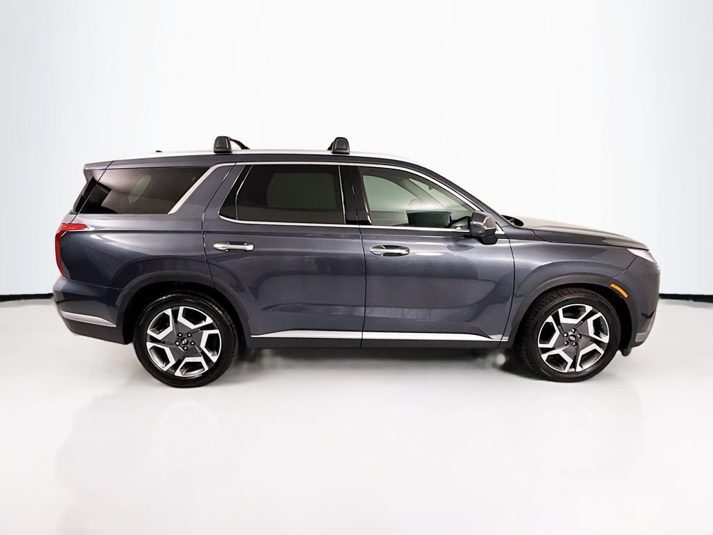 Used 2024 Hyundai Palisade SEL w/ Premium Package FWD image 4