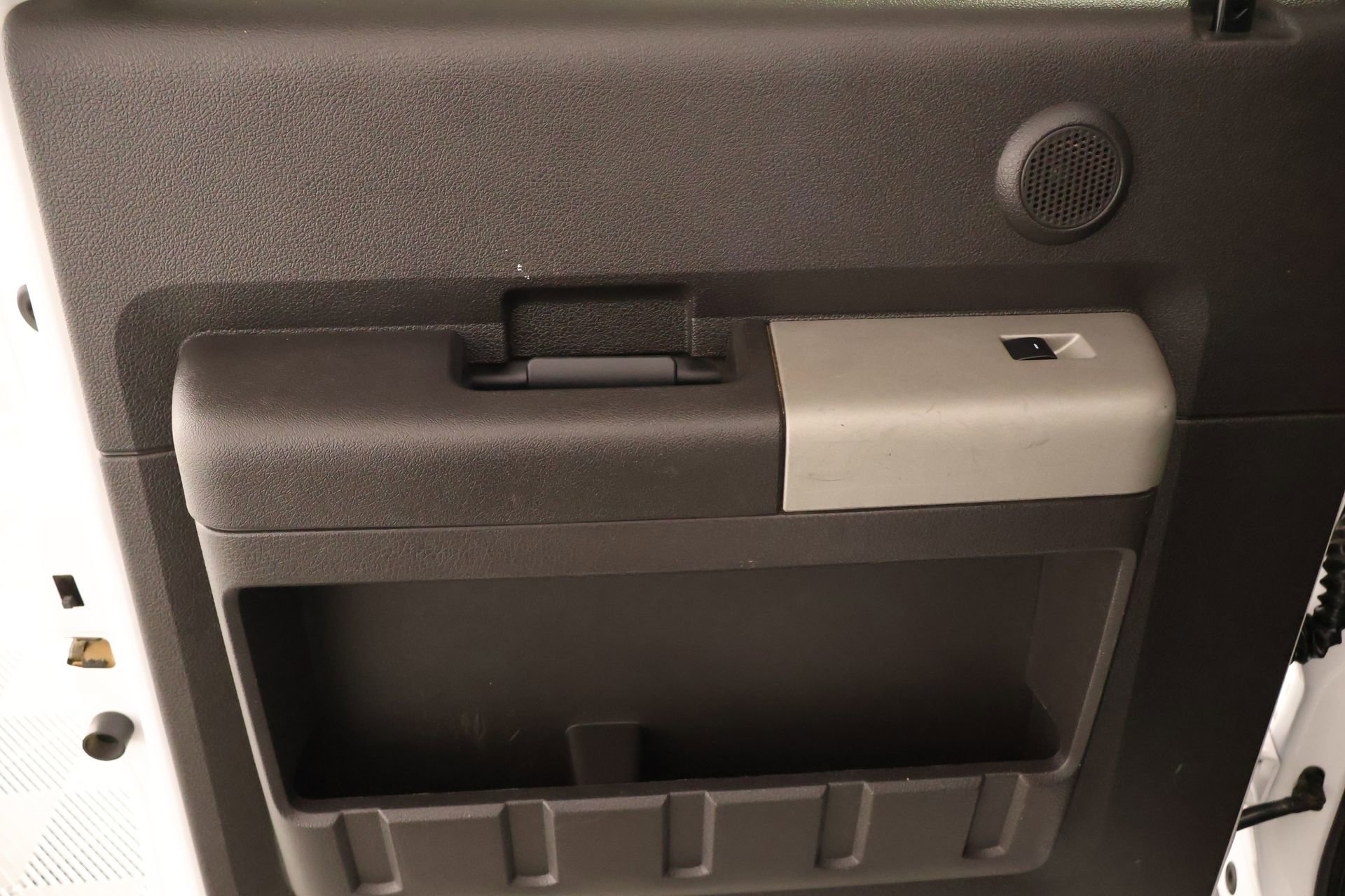 Used 2015 Ford F250 Lariat w/ Chrome Package image 16