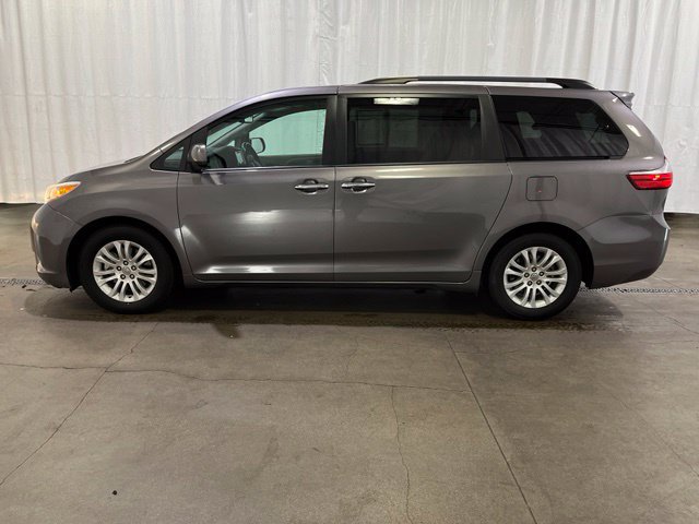 Certified 2017 Toyota Sienna XLE w/ XLE Navigation Package FWD image 8