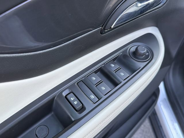 Used 2018 Buick Encore Preferred image 24