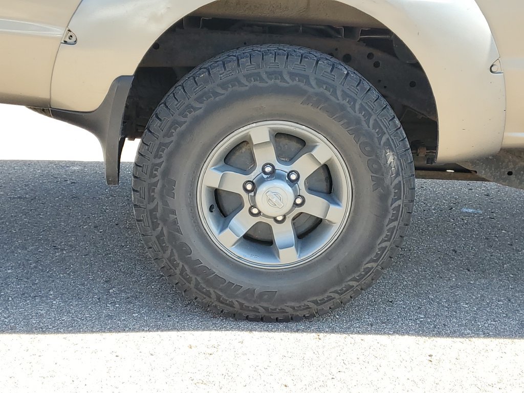Used 2004 Nissan Frontier XE Desert Runner w/ (VTP) Value Truck Pkg AWD/4WD image 5