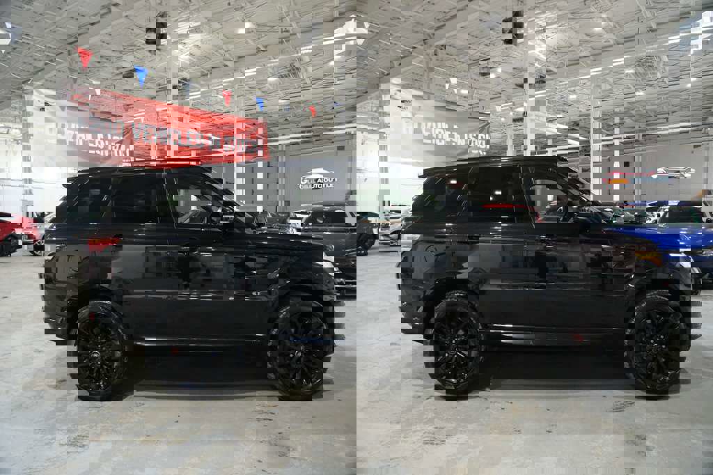 Used 2017 Land Rover Range Rover Sport HSE Dynamic image 14