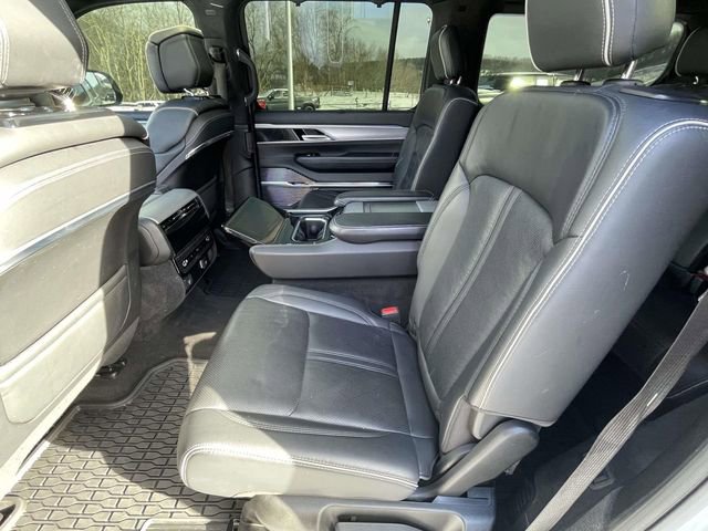 Used 2023 Jeep Grand Wagoneer Series II image 13