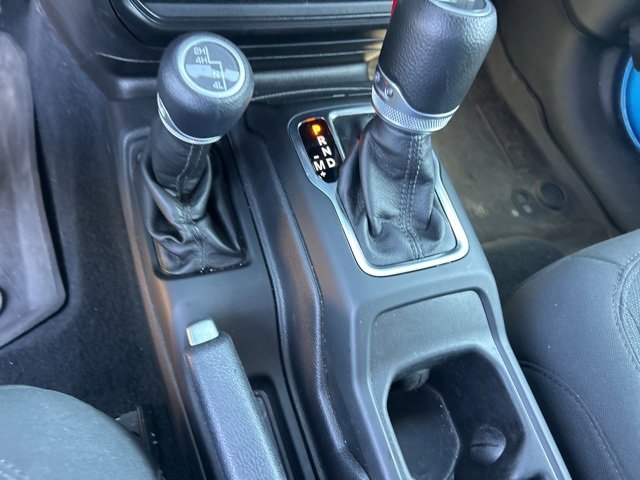 Used 2022 Jeep Wrangler Unlimited Sport image 14