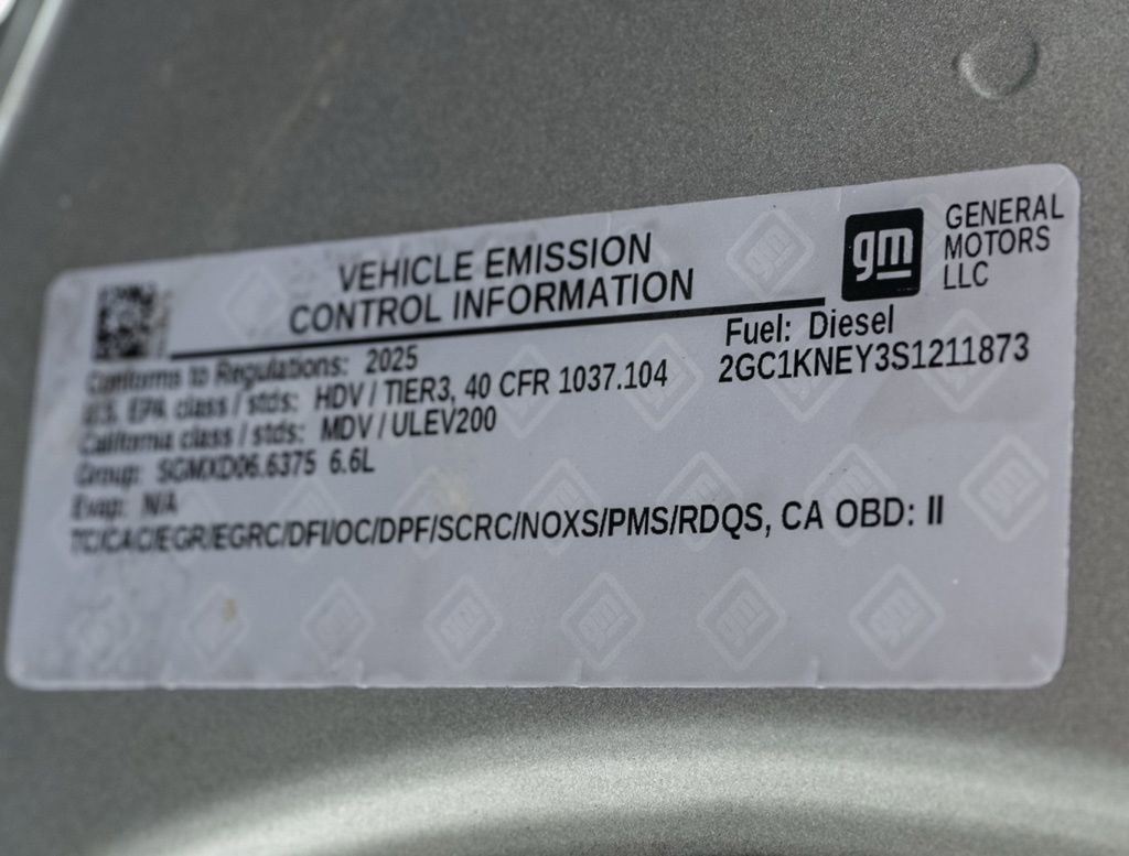 Used 2025 Chevrolet Silverado 2500 LT w/ Convenience Package image 32