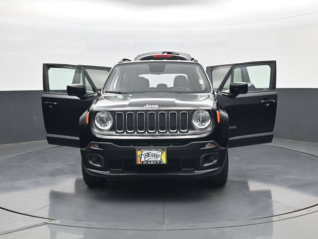 Used 2018 Jeep Renegade Latitude w/ Cold Weather Group AWD/4WD image 31
