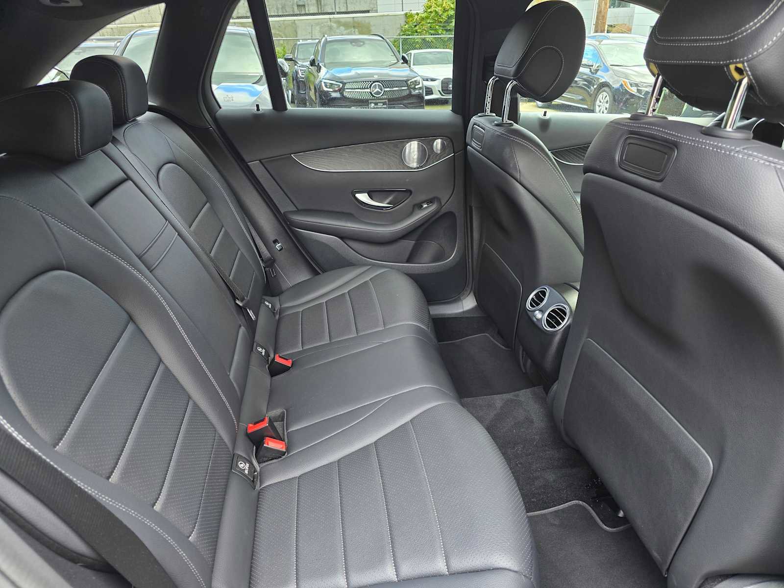 Used 2018 Mercedes-Benz GLC 300 image 12