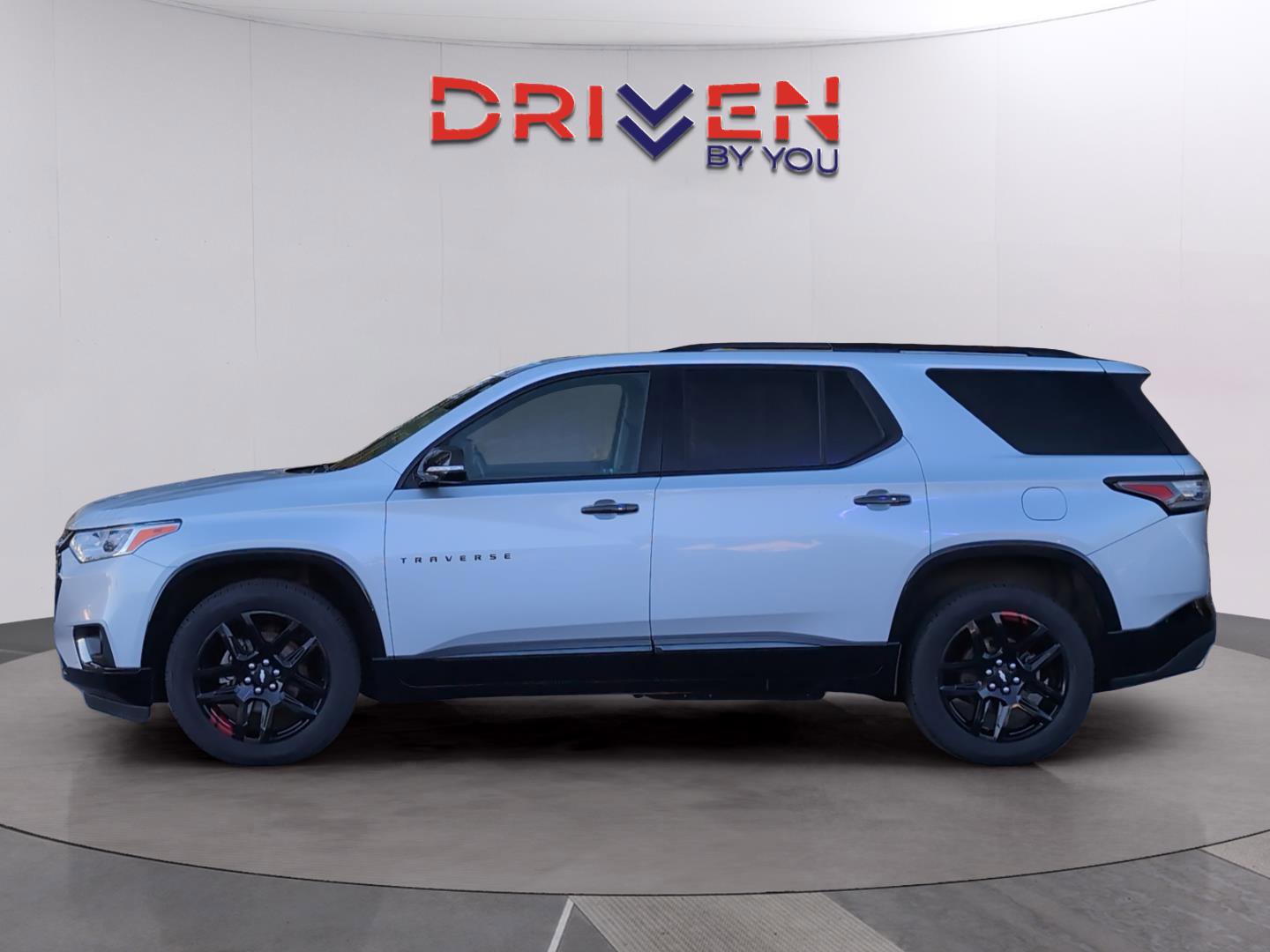 Used 2018 Chevrolet Traverse Premier w/ Redline Edition image 2