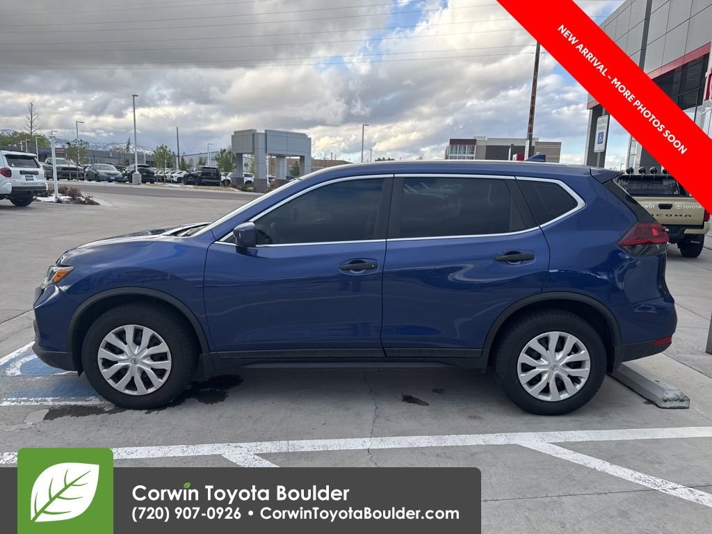 Used 2020 Nissan Rogue S image 4