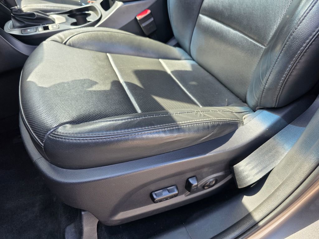 Used 2018 Hyundai Santa Fe Sport w/ 2.0T Ultimate Tech Package 05 AWD/4WD image 9