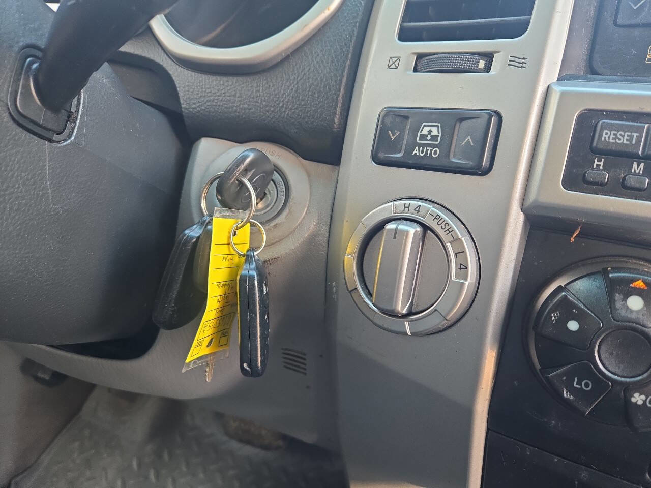 Used 2004 Toyota 4Runner Sport AWD/4WD image 29