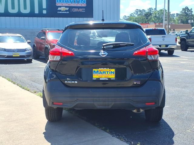 Used 2020 Nissan Kicks S FWD image 6