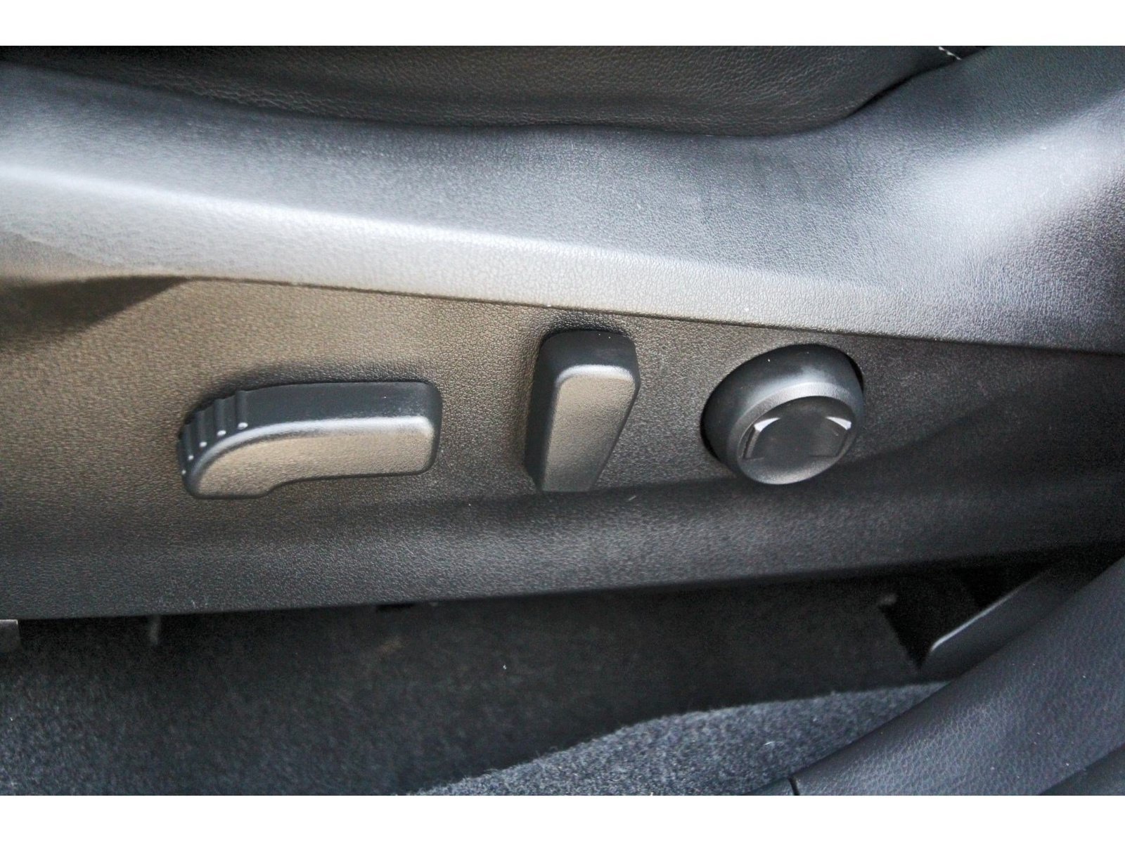 Certified 2024 Subaru Forester Touring AWD/4WD image 30