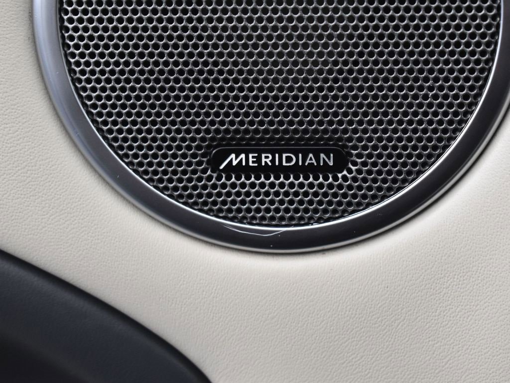 Used 2019 Land Rover Range Rover Evoque HSE Dynamic image 27