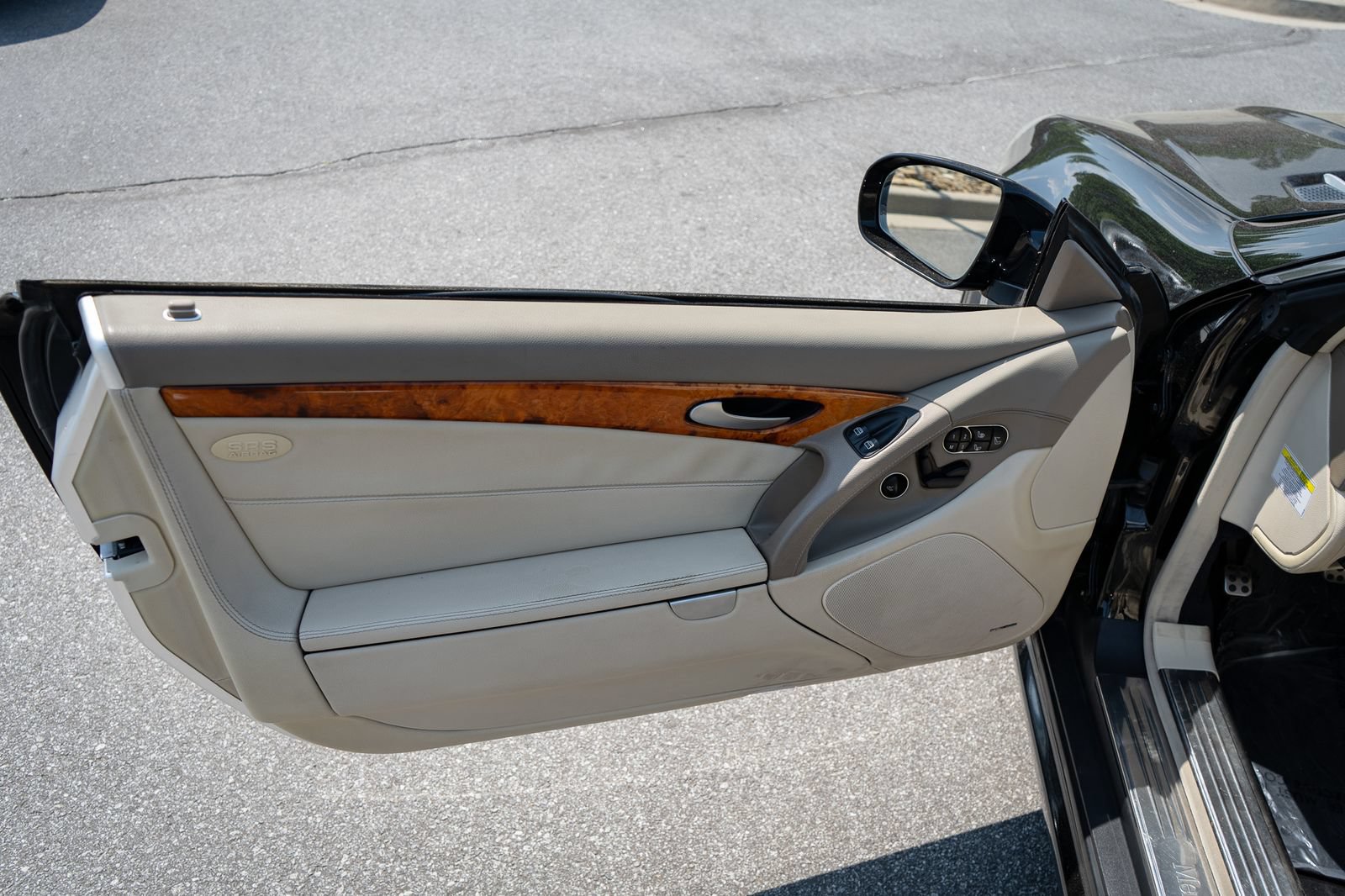 Used 2009 Mercedes-Benz SL 550 image 15