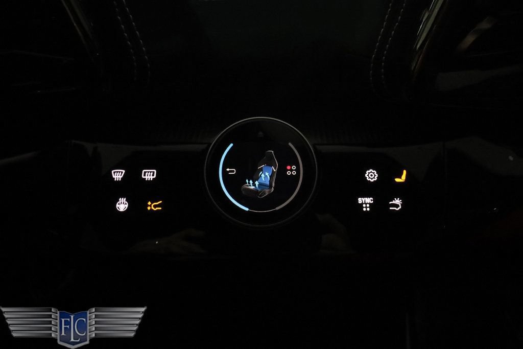 Used 2023 Ferrari Purosangue AWD/4WD image 31