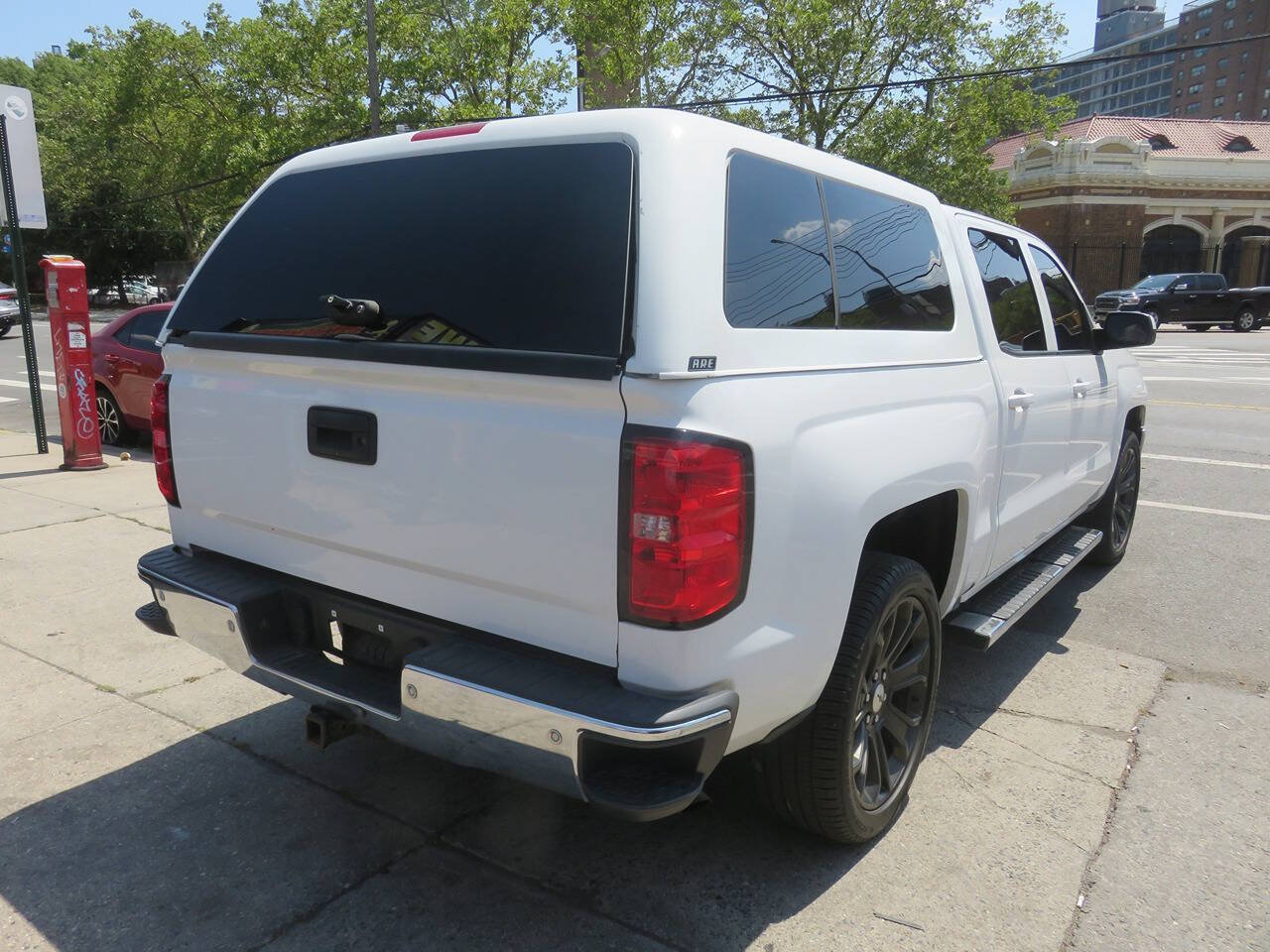 Used 2017 Chevrolet Silverado 1500 LT w/ Texas Edition AWD/4WD image 4