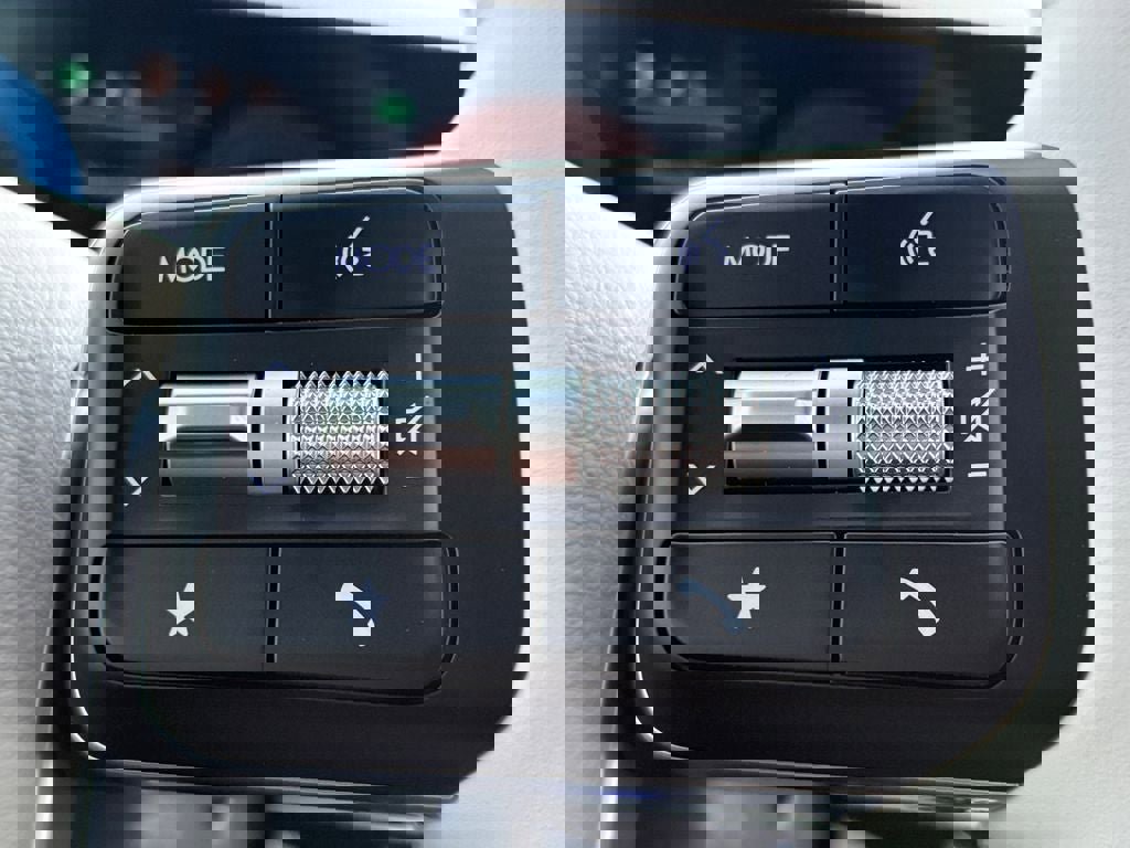 New 2026 Hyundai Santa Fe SE image 16