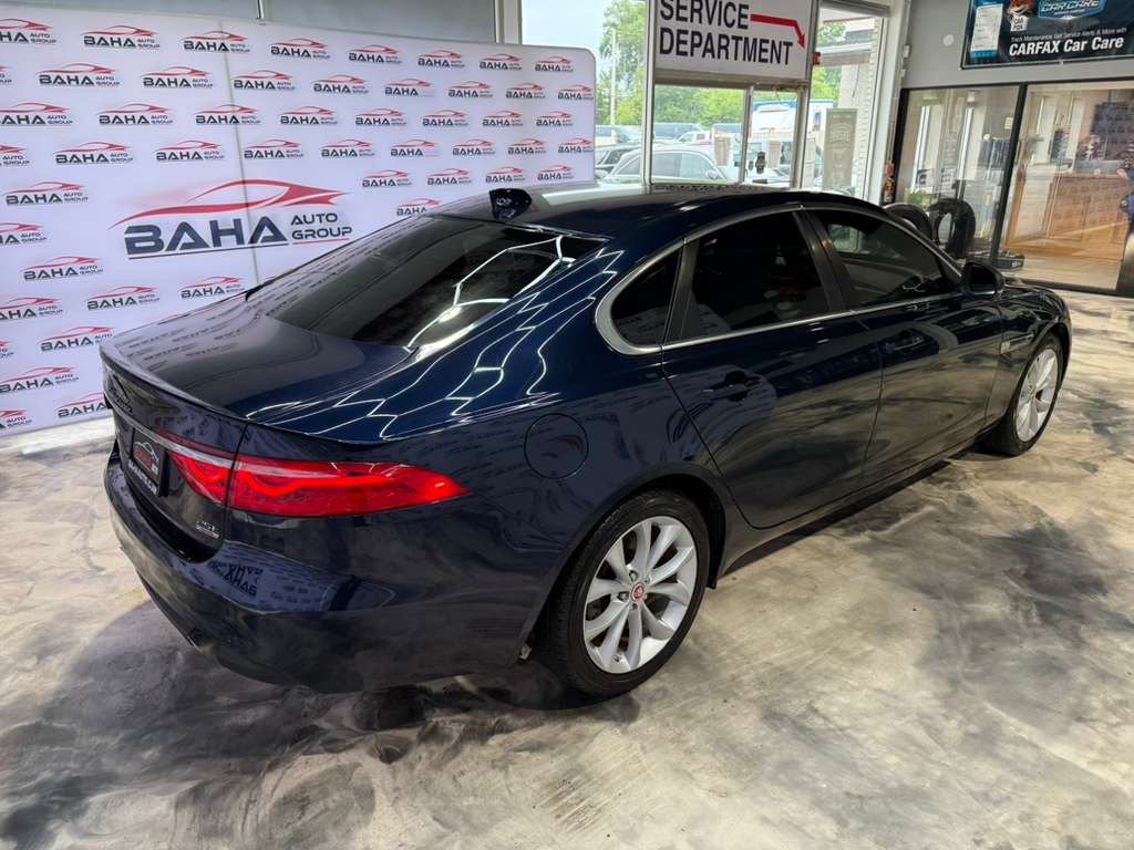 Used 2018 Jaguar XF Premium AWD/4WD image 6